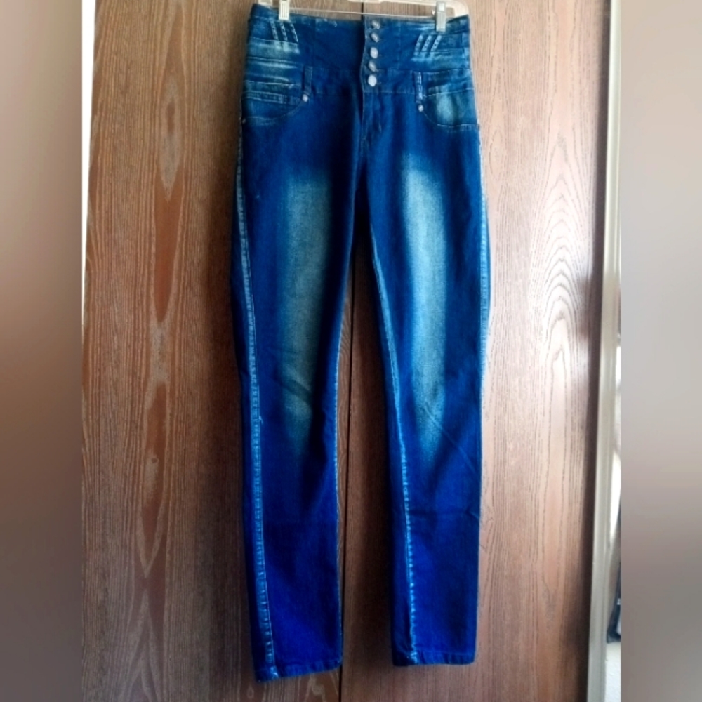 GOGO JEANS